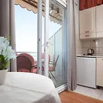 Marijan - Beachfront