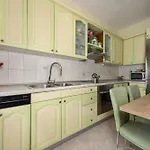 Marijan - Beachfront Apartament *