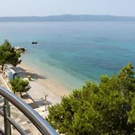 Marijan - Beachfront Apartament *