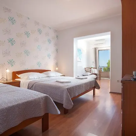 Apartamento Marijan - Beachfront Tučepi