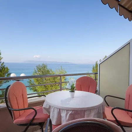 Apartment Marijan - Beachfront