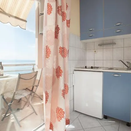 Marijan - Beachfront Apartmán *