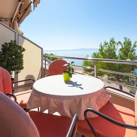 Marijan - Beachfront Apartmán *