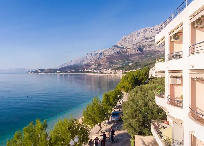 Apartment Marijan - Beachfront Tučepi